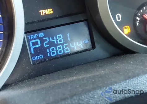 2010 Hyundai Genesis 2.0T z USA, uszkodzony, nr VIN KMHHT6KD6AU014133